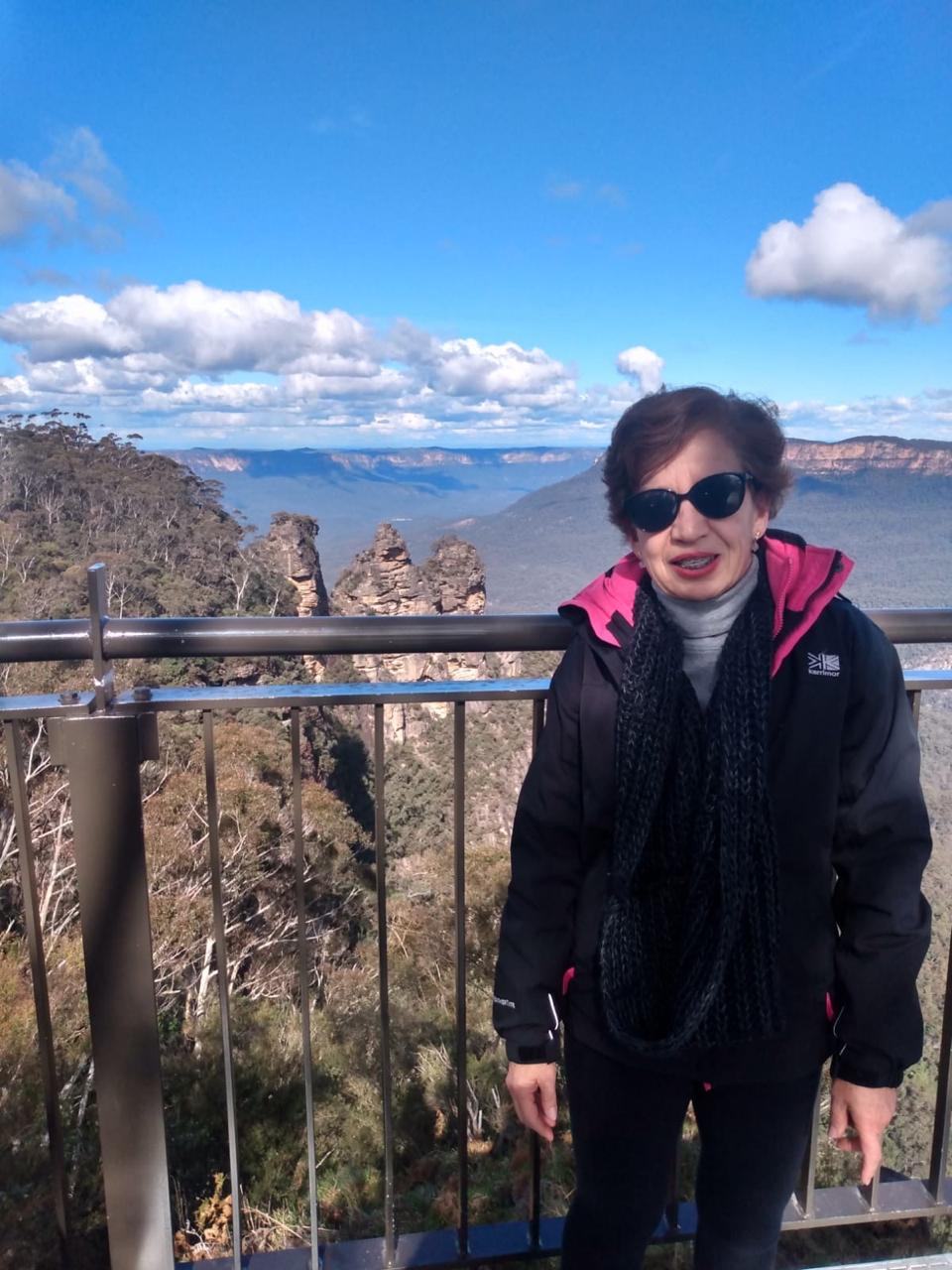 Vale das Blue Mountains com as formações Three Sisters